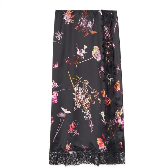 Victoria’s Secret Side Button Slip Skirt Black & Multi Floral Lace Trim Medium - Picture 5 of 8
